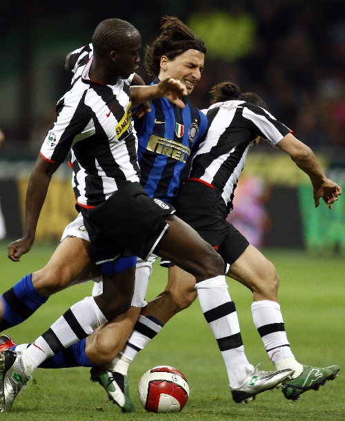 利物浦主席：维尔茨是非凡天才，他有望让我们未来见证金球奖（利物浦主席盛赞维尔茨：天赋非凡，未来有望冲击金球奖）