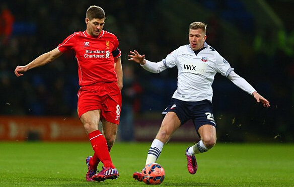 利物浦欧冠客场取分战平切尔西（利物浦欧冠客战切尔西收获一分）