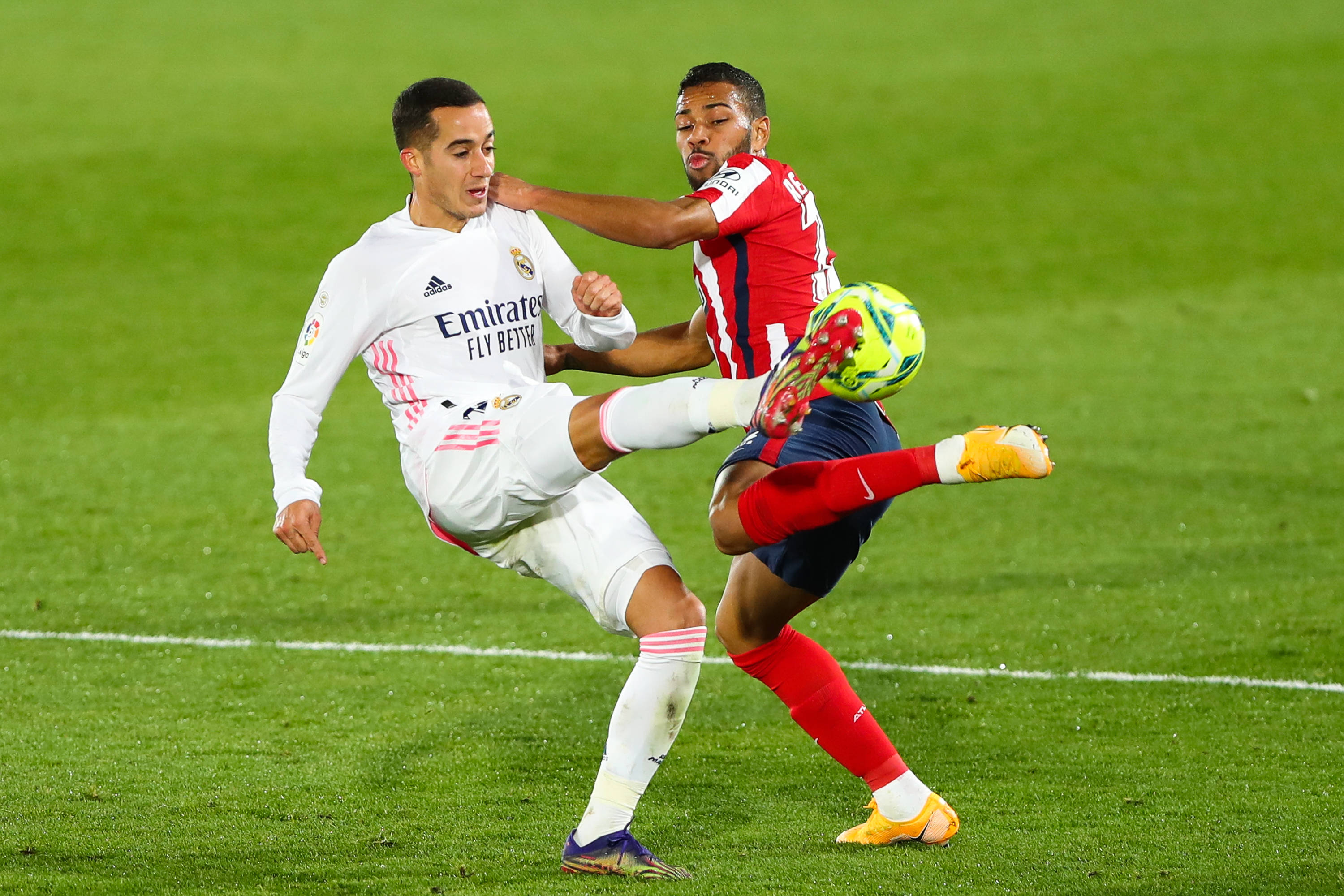 特瓦斯公开贬低阿根廷联赛，阿足协主席：他不了解我们的历史（特瓦斯炮轰阿根廷联赛，阿足协主席回怼：他不懂我们的历史）