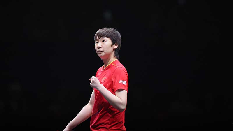 阿隆索暴怒！弗兰-加西亚一分钟两黄染红（弗兰-加西亚一分钟连吃两黄被罚下，阿隆索怒不可遏）